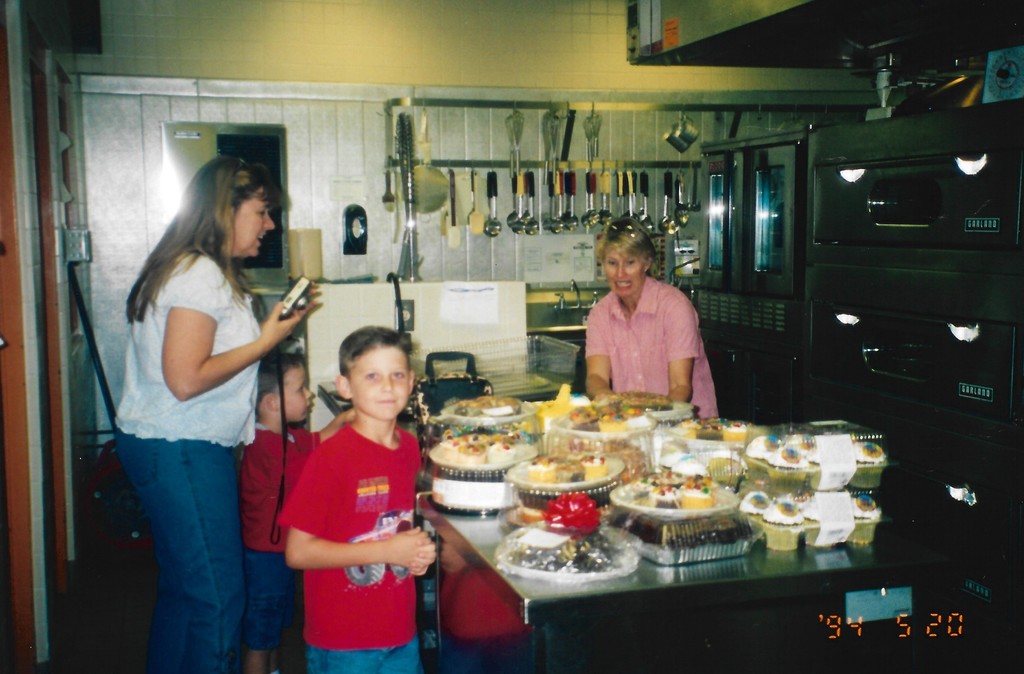 CTE 2003 HoeDown Volunteers 