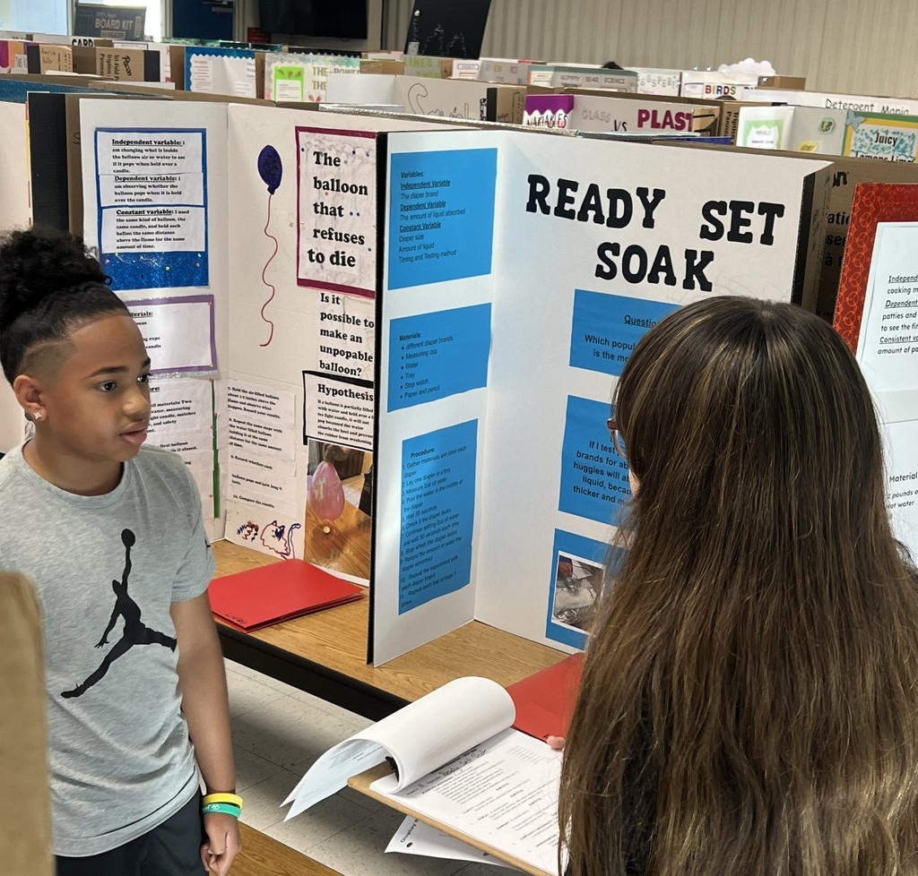 The day of last week’s Art & Science Night, our 5th grade scientists were presenting their Science Fair projects, where they were interviewed and judged using a set of criteria. Each student had to confidently explain, discuss, and defend their project, showing not only their research but also their critical thinking and problem-solving skills.