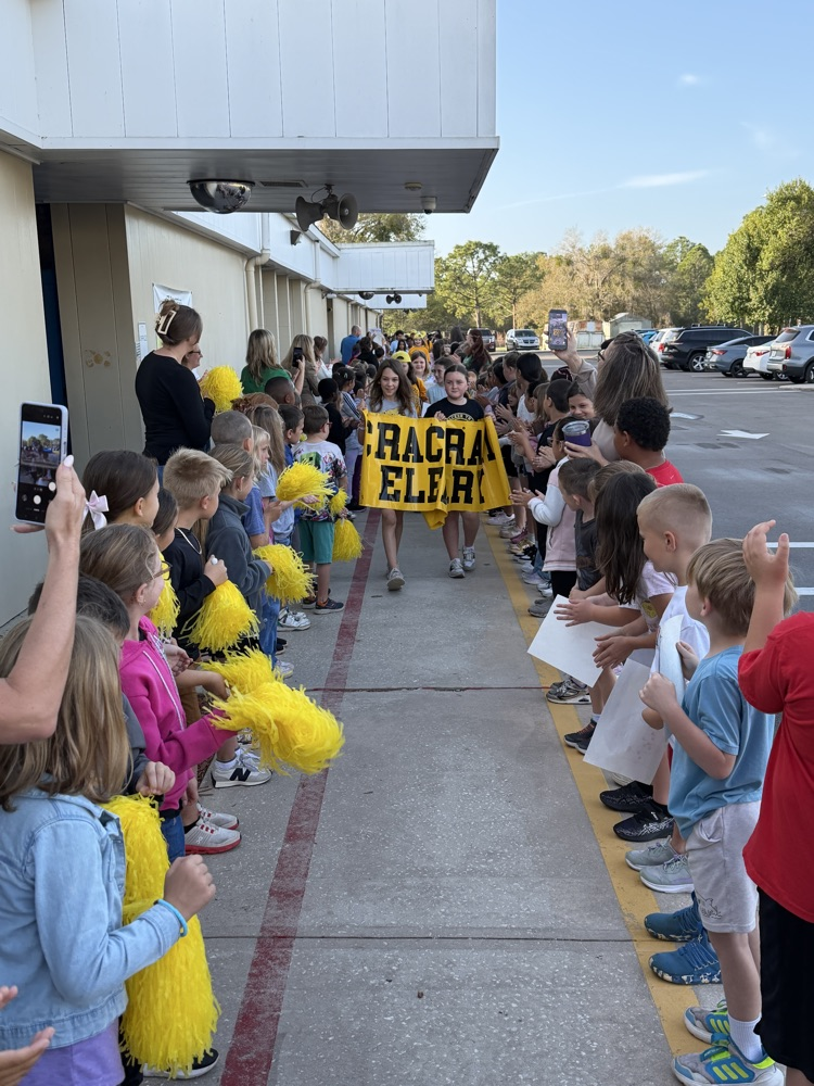PHOTO OF CTE STUDENTS CHEERING 