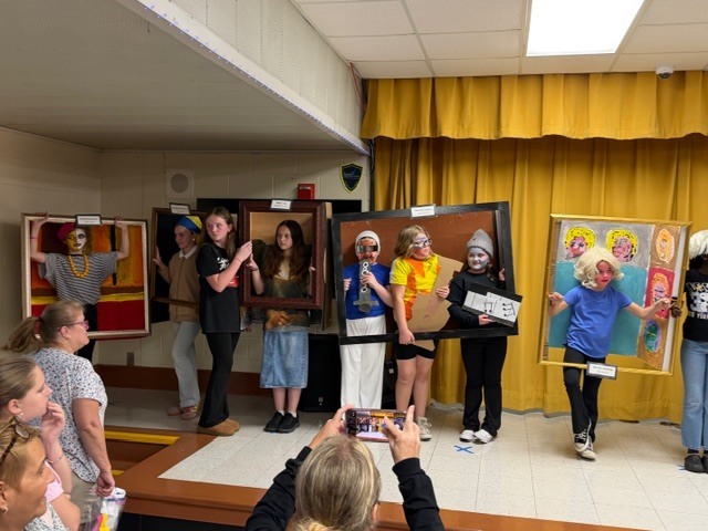 Mrs. Sebring, Mrs. LaBarr, and our talented CTE Art Club brought an unforgettable surprise to life! Our Art Club members debuted their incredible Living Portraits—a one-of-a-kind experience where student-created masterpieces stepped right out of the frame.