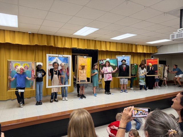 Mrs. Sebring, Mrs. LaBarr, and our talented CTE Art Club brought an unforgettable surprise to life! Our Art Club members debuted their incredible Living Portraits—a one-of-a-kind experience where student-created masterpieces stepped right out of the frame.