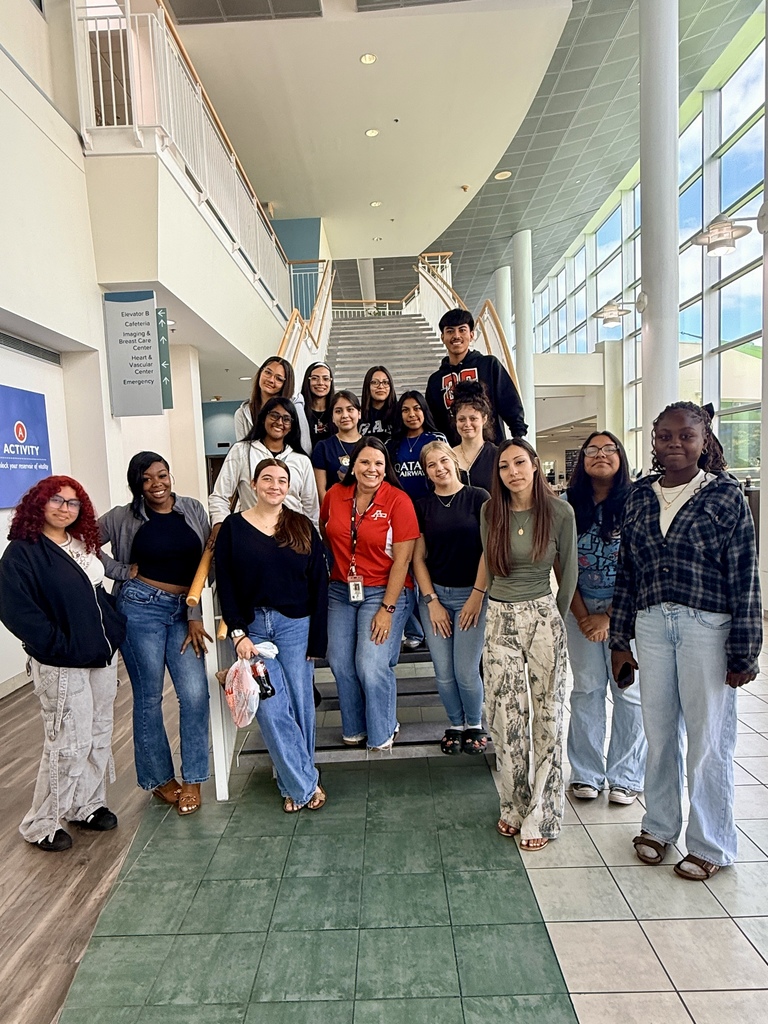 APHS’s Human Growth and Development class (within the Principles of Teaching Program) had the opportunity to visit Advent Health and see the Project SEARCH students showcasing all of the skills they have been working on over the last 8 months.
