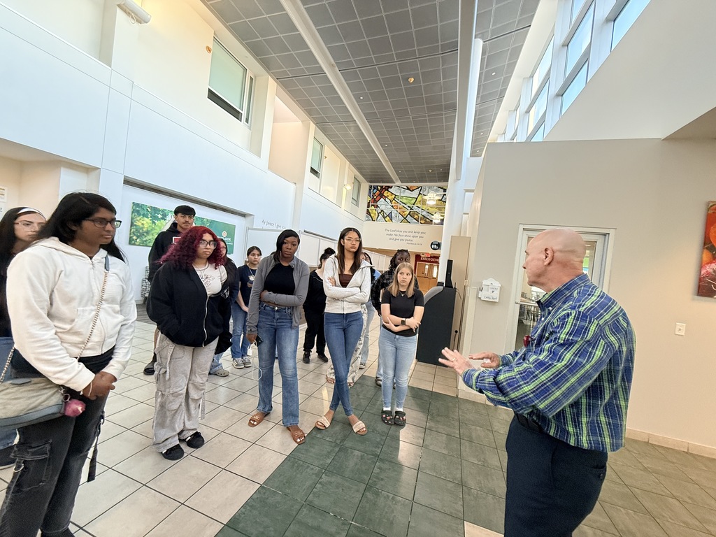 APHS’s Human Growth and Development class (within the Principles of Teaching Program) had the opportunity to visit Advent Health and see the Project SEARCH students showcasing all of the skills they have been working on over the last 8 months.