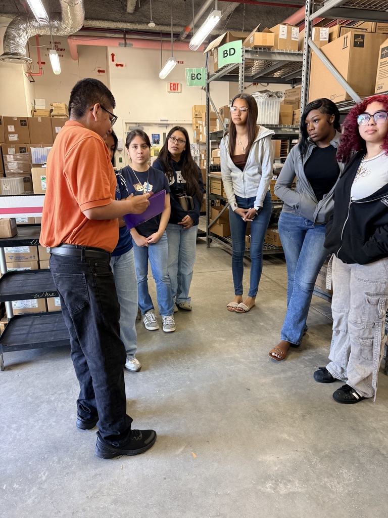 APHS’s Human Growth and Development class (within the Principles of Teaching Program) had the opportunity to visit Advent Health and see the Project SEARCH students showcasing all of the skills they have been working on over the last 8 months.