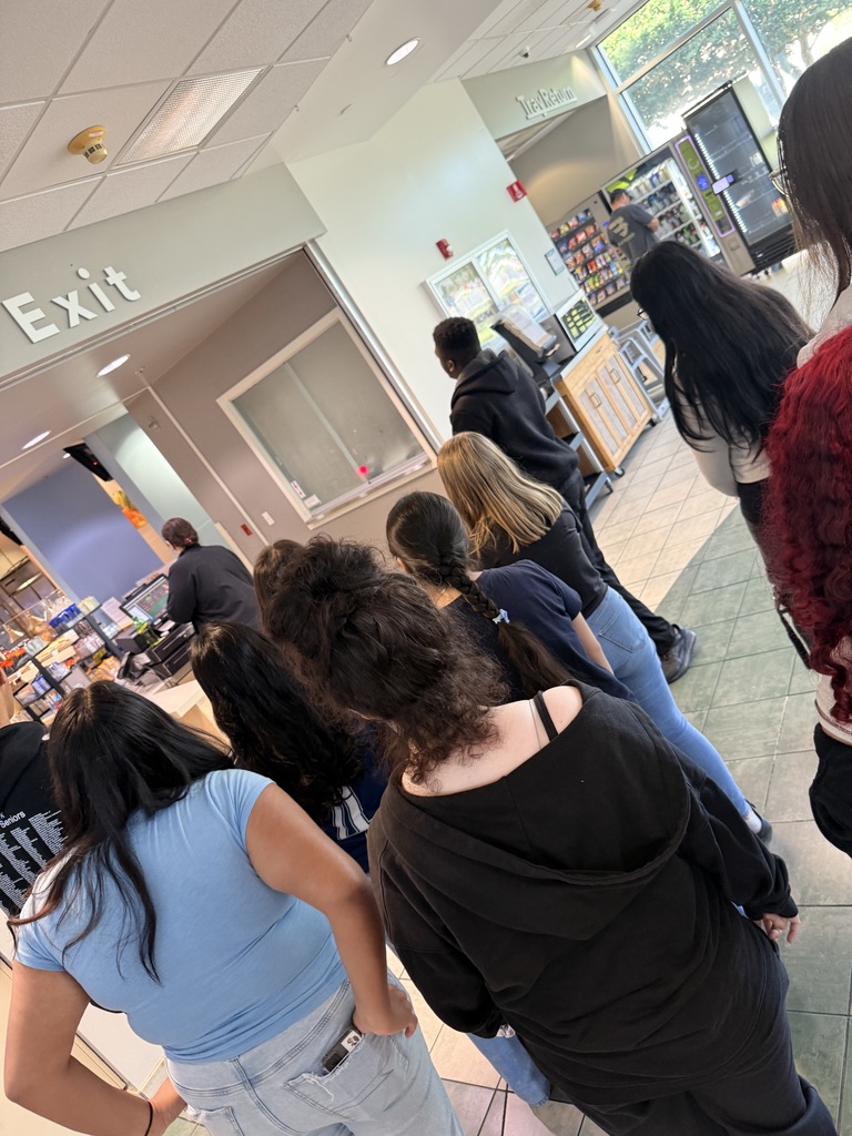 APHS’s Human Growth and Development class (within the Principles of Teaching Program) had the opportunity to visit Advent Health and see the Project SEARCH students showcasing all of the skills they have been working on over the last 8 months.