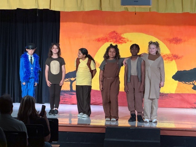 Lion King Final Performance pictures of the performance.