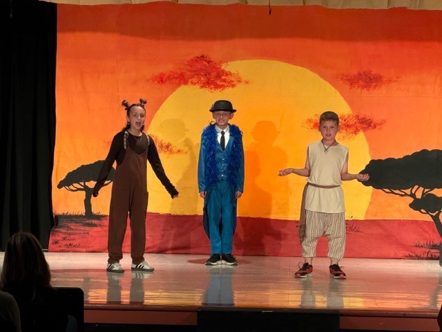 Lion King Final Performance pictures of the performance.