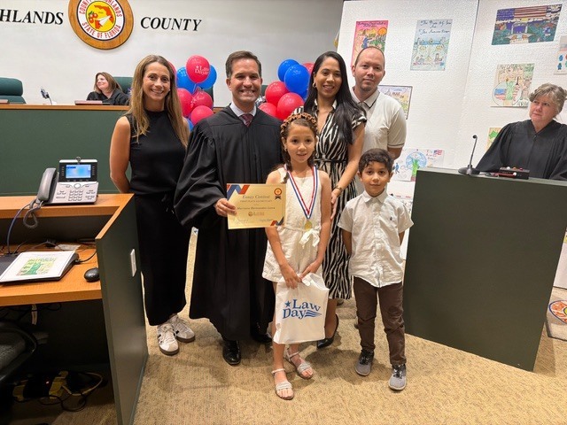 We are proud to recognize Cracker Trail Elementary’s three outstanding student essay winners from last week’s Law Day contest! 🎉