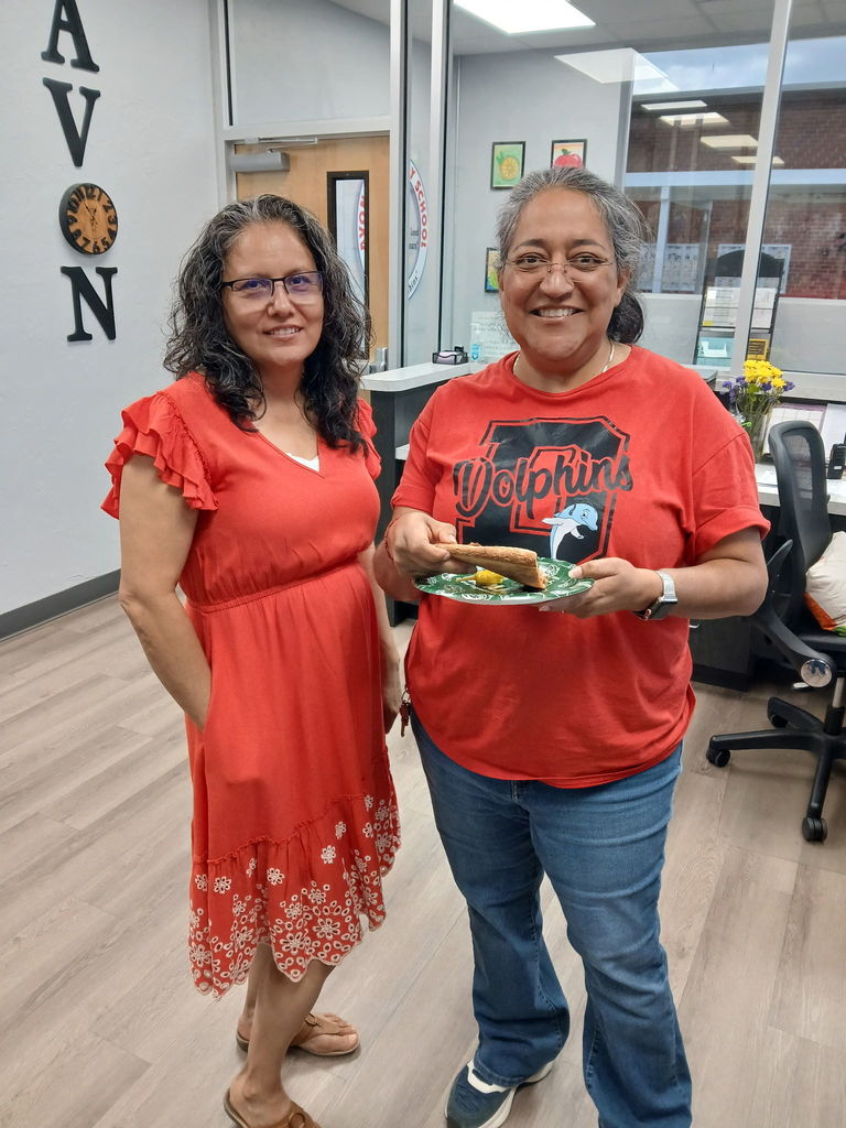 AES Staff with their Papa John's lunch today for Staff Appreciation Week.