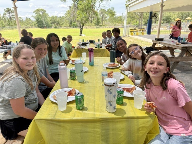 A huge THANK YOU to our dedicated Safety Patrol students for their leadership, responsibility, and commitment throughout the entire school year! These student volunteers have helped keep our campus safe during arrival and dismissal by assisting with traffic and pedestrian safety, guiding fellow students, and serving as positive role models each and every day. 🚸👏