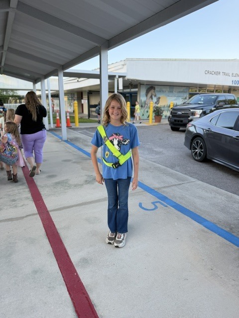 Each day, our safety patrols help make arrival and dismissal run smoothly by assisting with student drop off and pick up, showing leadership, responsibility, and kindness along the way. Their hard work and dedication help keep our campus safe for everyone!