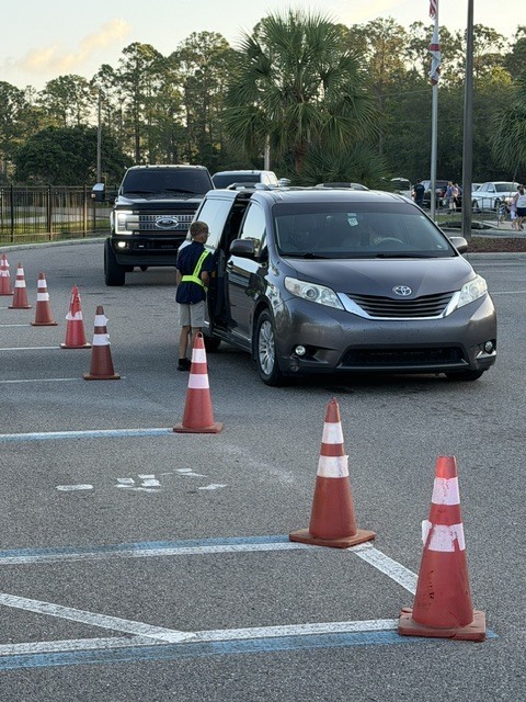 Each day, our safety patrols help make arrival and dismissal run smoothly by assisting with student drop off and pick up, showing leadership, responsibility, and kindness along the way. Their hard work and dedication help keep our campus safe for everyone!