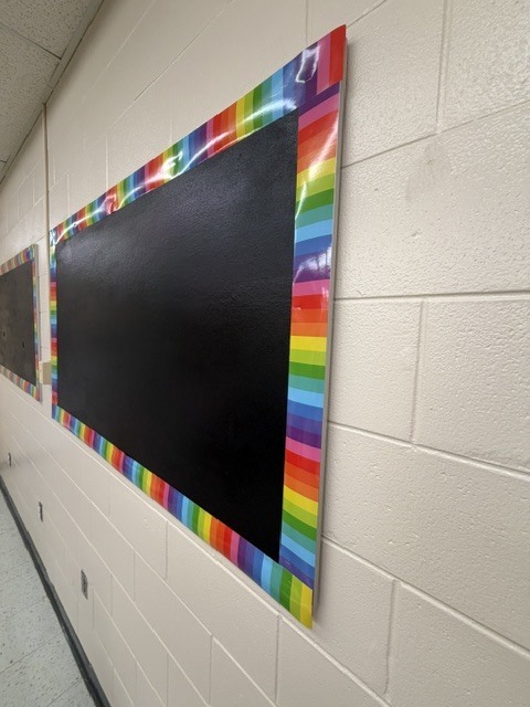 🎨 A freshly painted wall may not seem very exciting... but it's a sign that great things are happening at Cracker Trail Elementary! 🤠  A huge THANK YOU to our amazing Facilities Department for refreshing several classrooms across campus with a fresh coat of paint. Your hard work helps create welcoming spaces where our Mustangs can learn and grow!