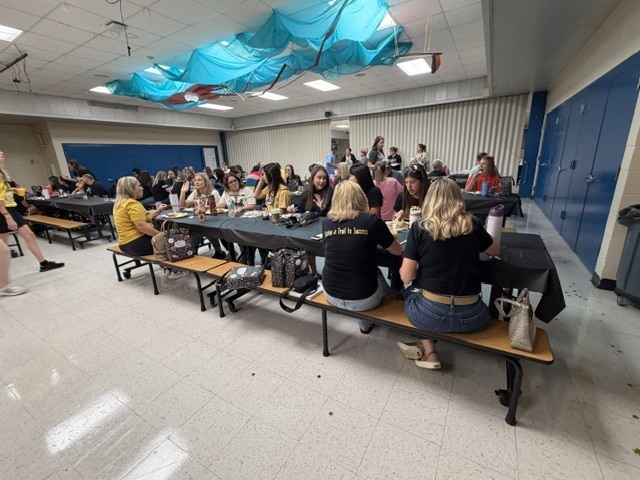 Today, we officially kicked off an exciting new school year! Mr. K. and Mrs. Brooker took time to reflect on all we accomplished together last year and shared the vision & pathways that will guide us on our trail to success throughout this school year. Afterward, our amazing staff enjoyed a delicious meal, great fellowship, and time reconnecting before heading off to prepare their classrooms for our Mustangs!