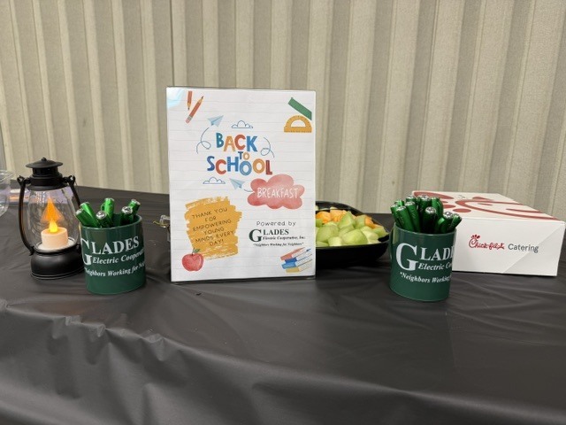 We are incredibly grateful to Glades Electric and Sebring's Chick-fil-A for treating our faculty and staff to a delicious breakfast of Chicken Minis and fresh fruit before a day packed with staff- and administrator-led professional learning. Growing as educators takes brain power, and this breakfast gave us just the boost we needed!