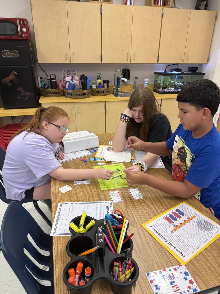 fifth graders learning