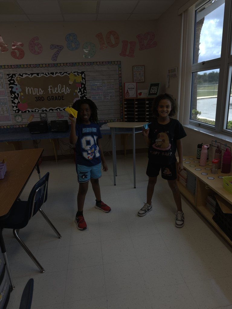 paper airplane making