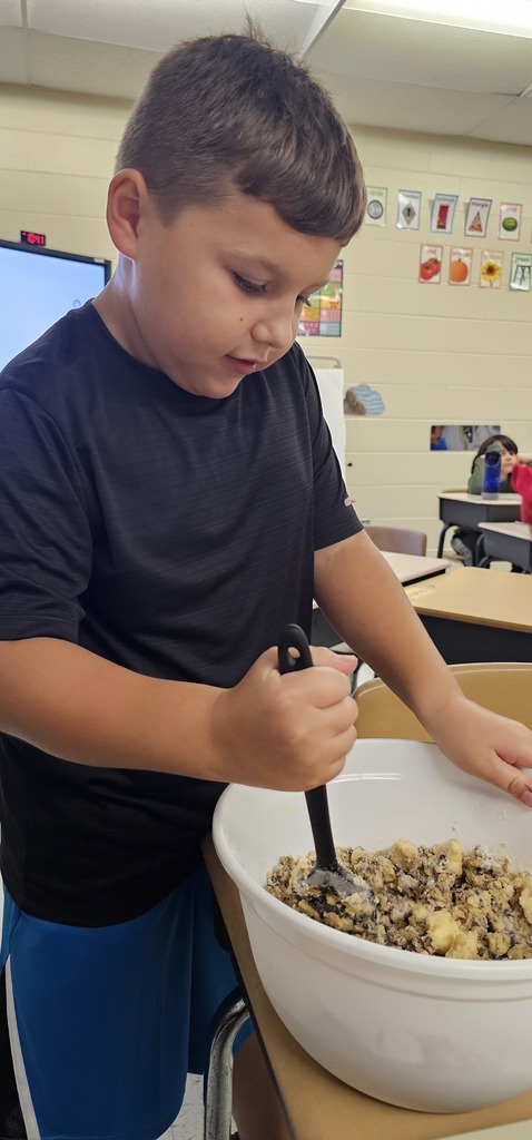 Here’s a look at what was happening in Mrs. J. Brown’s multi-grade classroom last week! Our Mustangs were learning across all areas while having a little fun along the way.