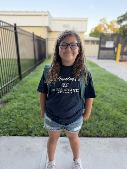 What a great day to show our school spirit! We loved seeing our Mustangs representing their favorite colleges and showing off their school pride! 