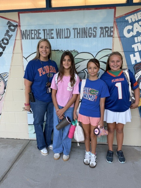 What a great day to show our school spirit! We loved seeing our Mustangs representing their favorite colleges and showing off their school pride! 
