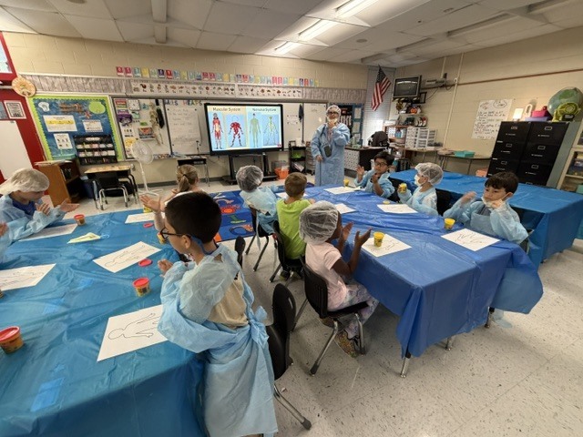 Our 1st Grade Mustangs have officially completed their Human Body Unit! 🎉 To wrap up their learning, each class participated in a fun, hands-on culminating activity that put their knowledge to the test!