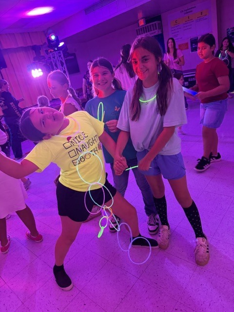Our 4th and 5th graders had an AMAZING time at the CTE Glow Dance, dancing with friends, showing off their moves, and making memories that will shine long after the lights go out! 