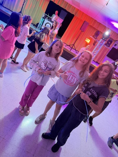 Our 4th and 5th graders had an AMAZING time at the CTE Glow Dance, dancing with friends, showing off their moves, and making memories that will shine long after the lights go out! 