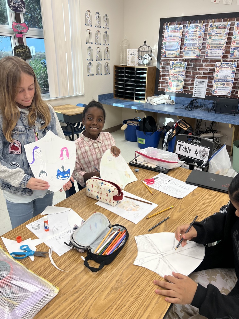 4th grade created a Coat of Arms in shields to celebrate the end of Unit 2 Empires of the Middle Ages.