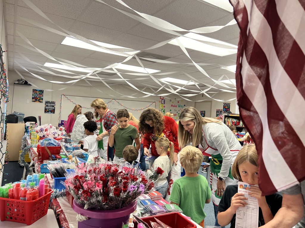 Students shopping