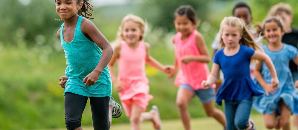 children running