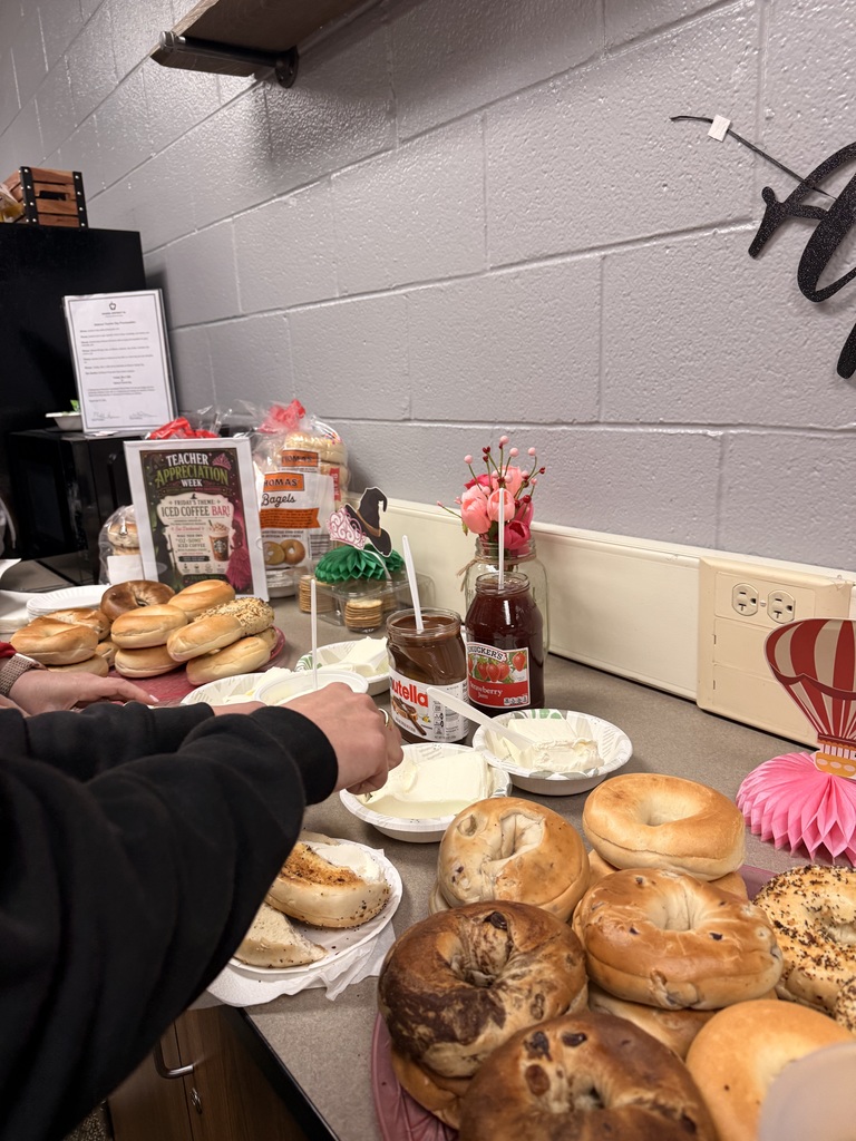Bagel and cream cheese spread