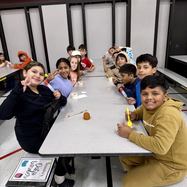 Students eating popsicles and ice cream