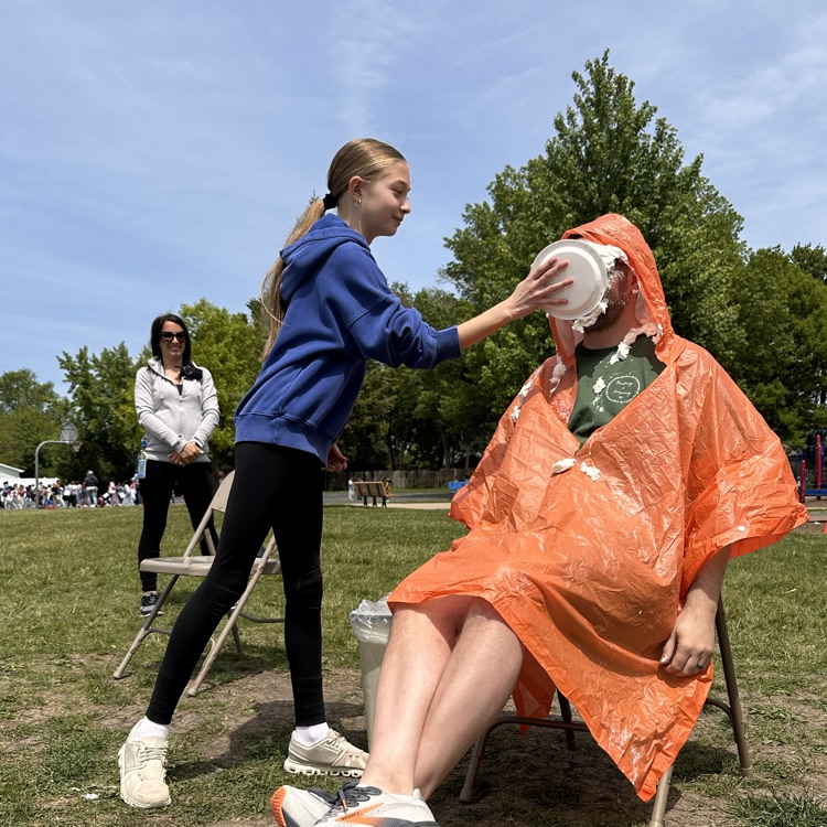 pie in face