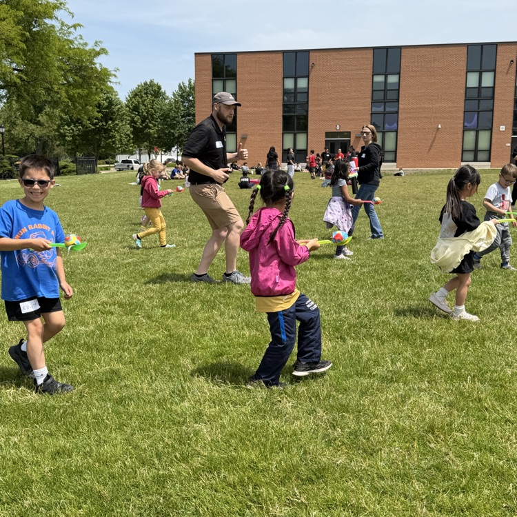 students doing a relay race 