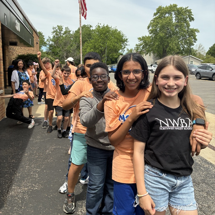 6th graders getting ready for the 6th grade parade 