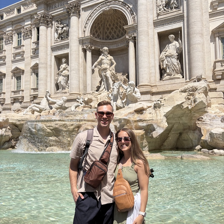 Trevi Fountain 