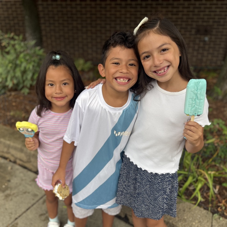 students at back to school bash