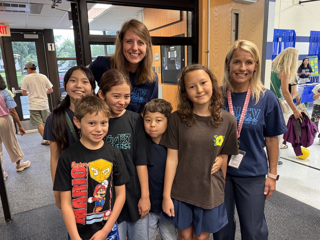 students with Mrs. Meisinger and Mrs. Belt
