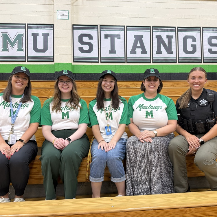 New Mustang staff members. 