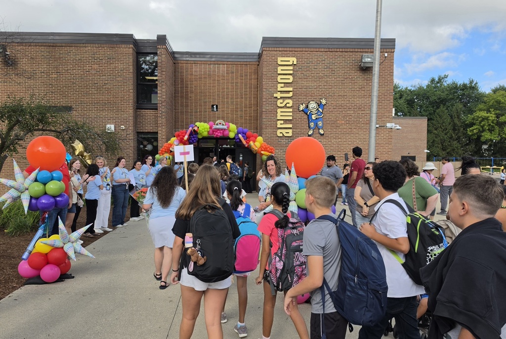 Students first day at Armstrong