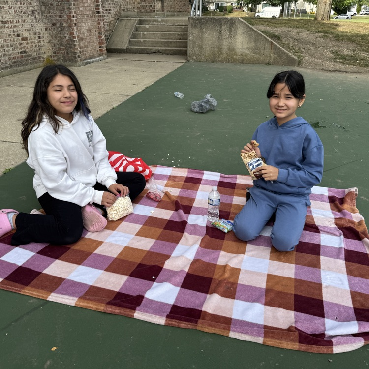 kids eating snack outside
