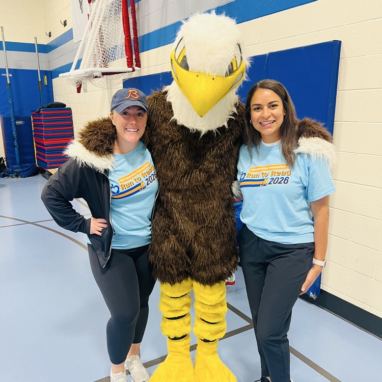 Mrs. Azab and Mrs. Stern at the Run to Read Event.