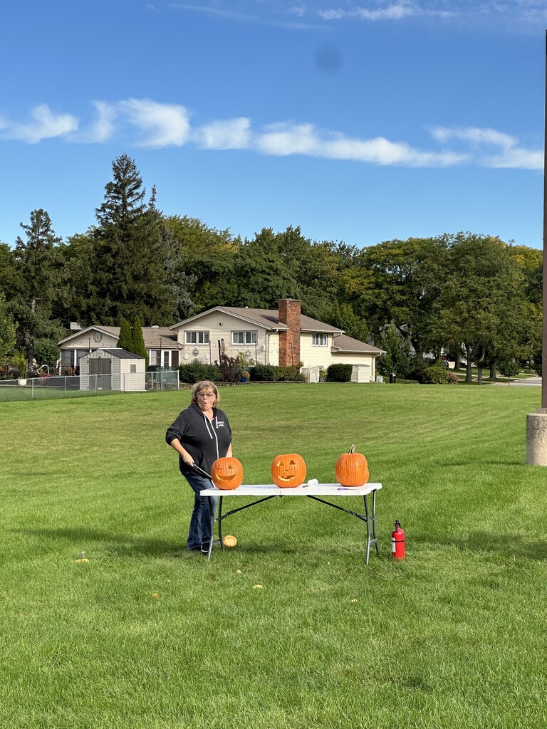 A teacher creates a chemical reaction to make a self-carving pumpkin