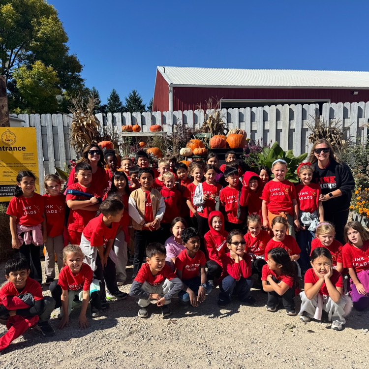 2nd grade classes at Tom’s Farm