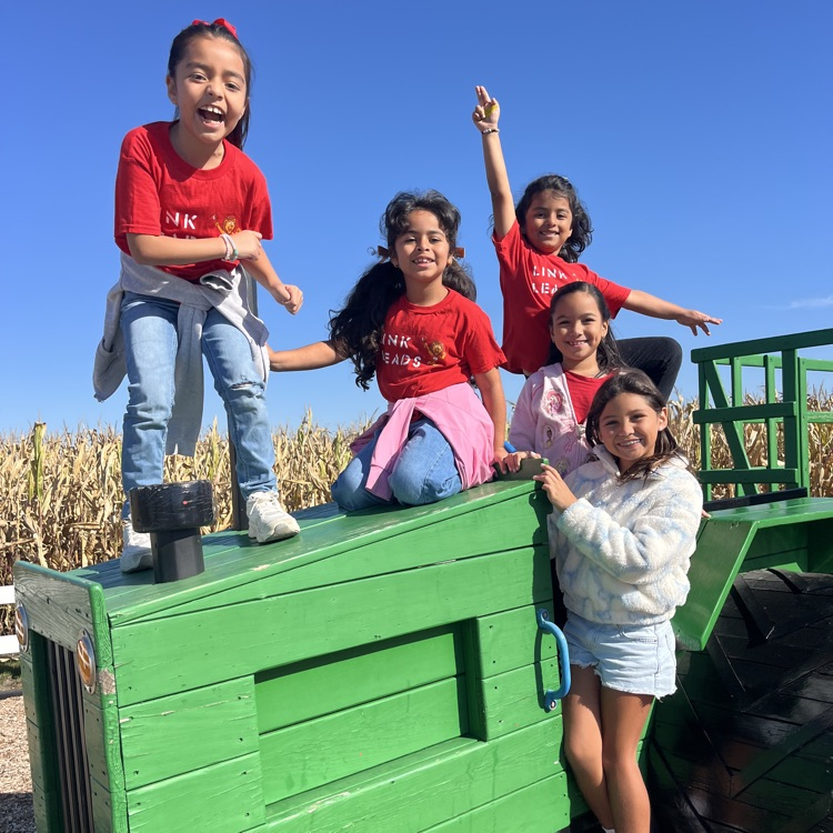 2nd grade classes at Tom’s Farm