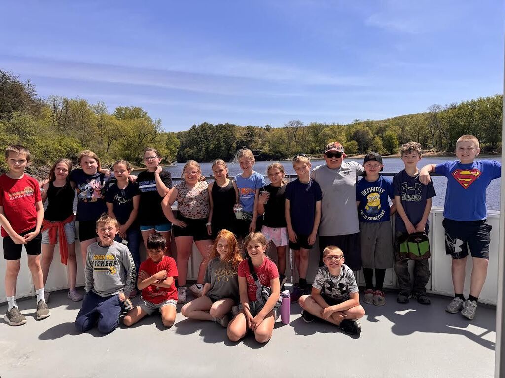 boat tour at Taylors Falls