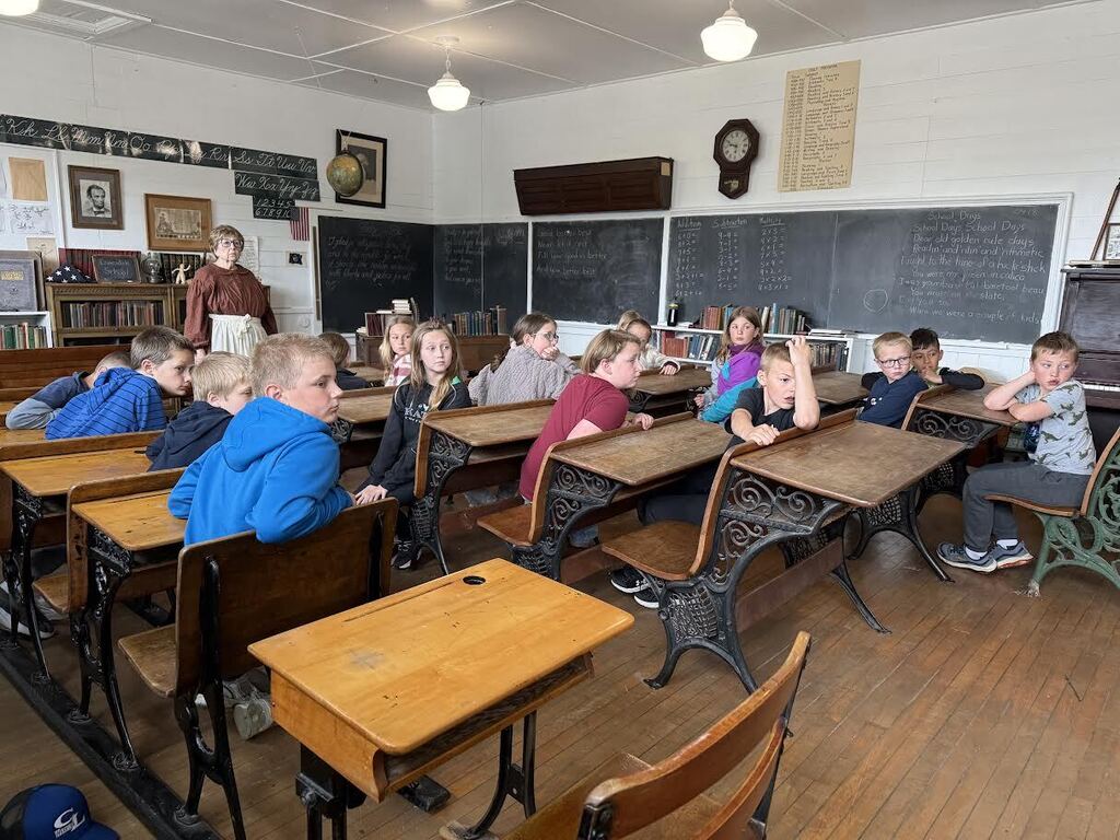 4th graders spent the day in Balsam Lake 