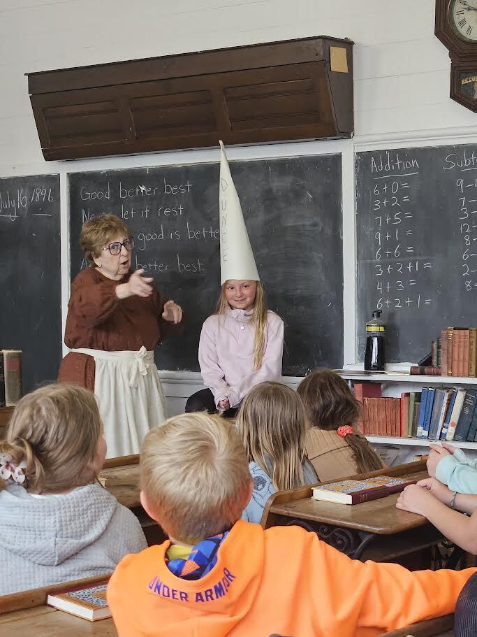 4th graders spent the day in Balsam Lake 