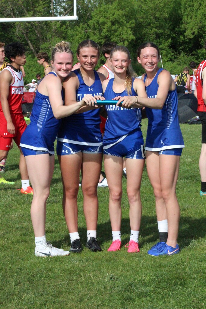 3200M relay record