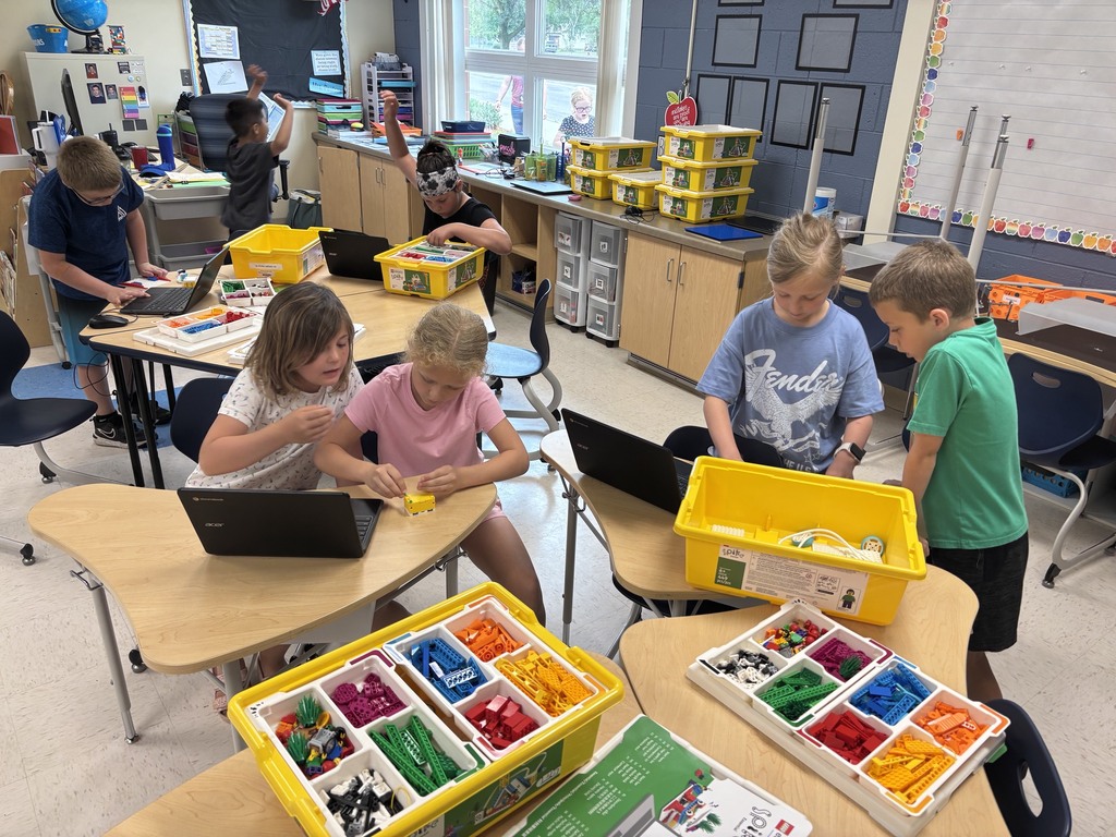 LEGO Builders